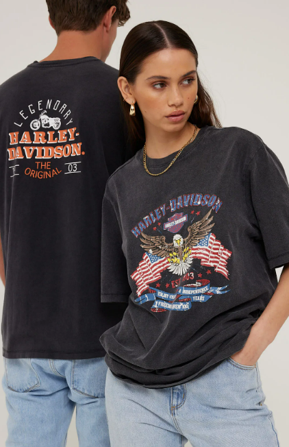 graphic tee