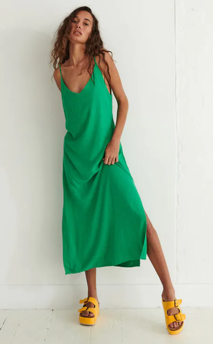green dress